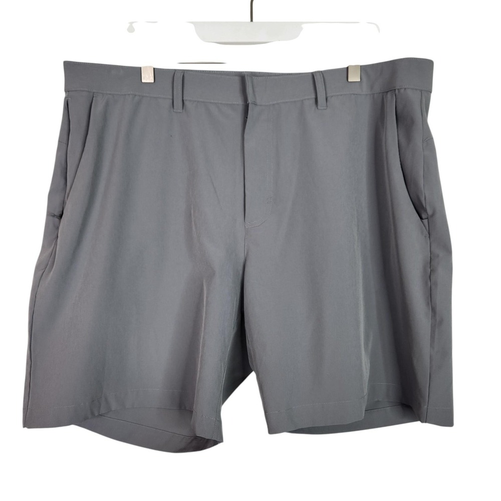 FABLETICS The Only Shorts Mens 40 Gray Athletic Stretch 8" Zip Pockets Light